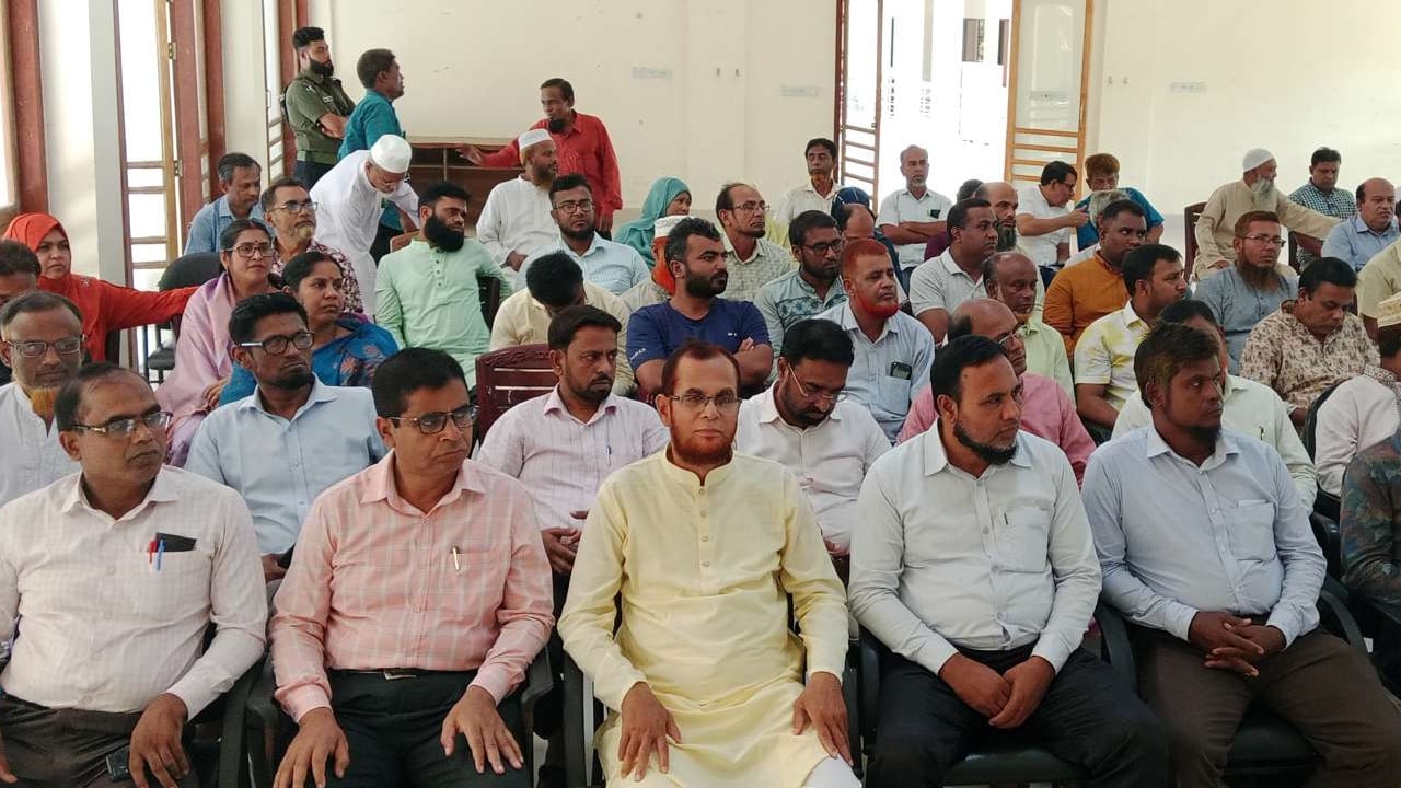 বিশ্ব শিক্ষক দিবসে বর্ণাঢ্য র‍্যালি ও আলোচনা সভা