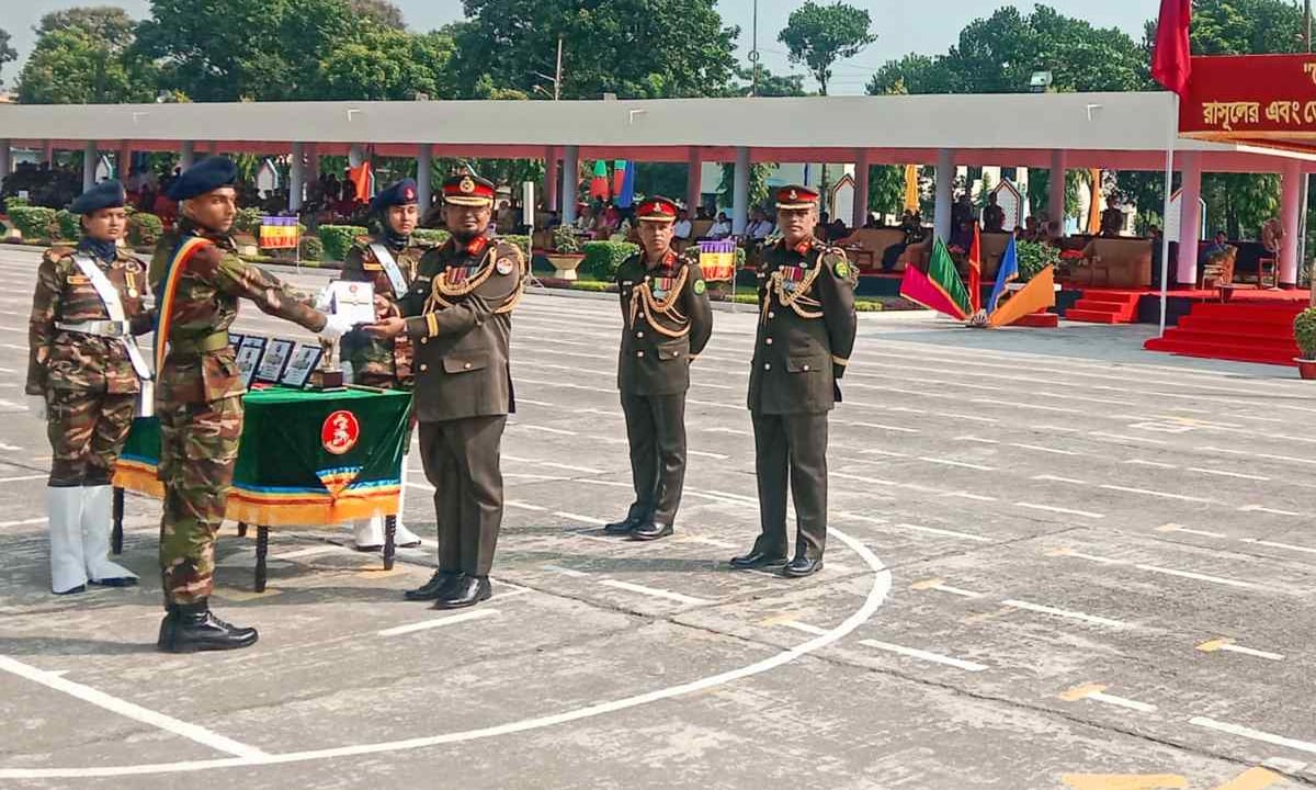সৈয়দপুর সেনানিবাসে সমাপনী কুচকাওয়াজ অনুষ্ঠিত