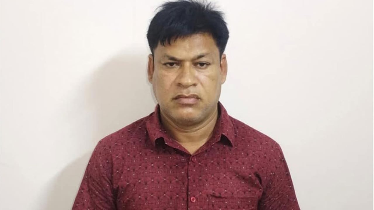 গুলশান থানার সাবেক ওসি (তদন্ত) আমিনুল মির্জাপুরে গ্রেপ্তার
