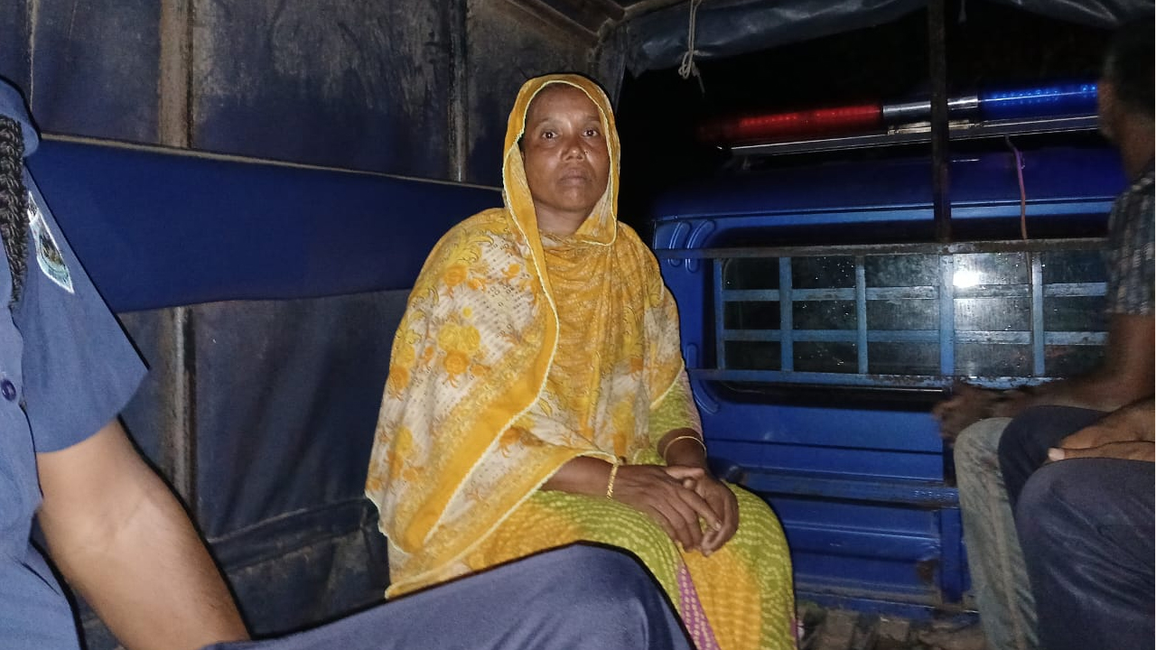 তারাগঞ্জে গাঁজাসহ স্ত্রী আটক, স্বামী পলাতক