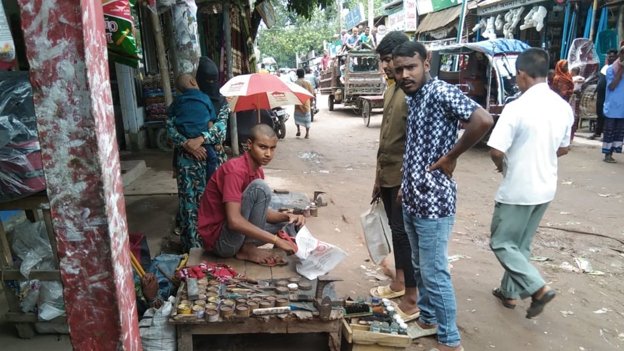 গণপিটুনিতে নিহত রুপলালের পেশায় ছেলে জয় দাস