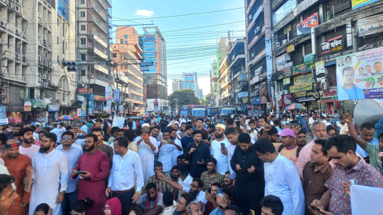 সড়ক অবরোধ প্রত্যাহার করলো গণঅধিকার পরিষদ