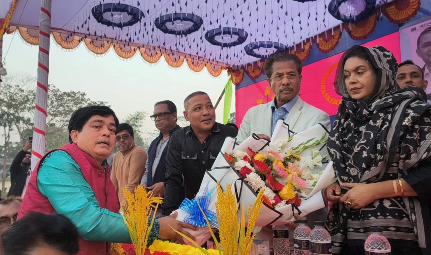 বিএনপিতে যোগ দিলেন বাকেরগঞ্জ জাতীয় পার্টির ৫ শতাধিক নেতাকর্মী