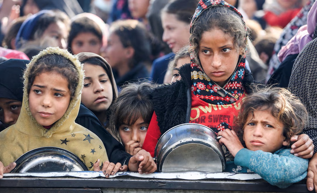 আমাদের শিশুরা ধীরে ধীরে মারা যাচ্ছে