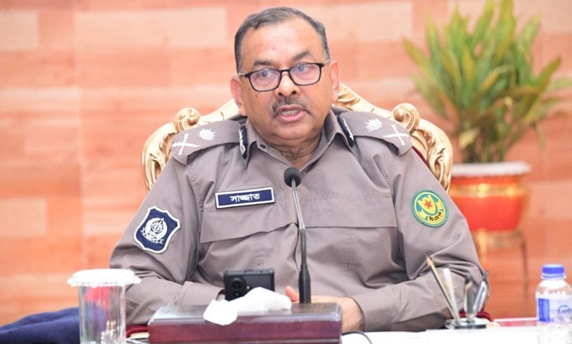 দল মতের ঊর্ধ্বে থেকে ত্রুটিবিহীন নির্বাচন উপহার দিতে হবে: ডিএমপি কমিশনার