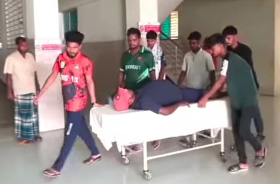 চিকিৎসায় ব্যাঘাত ঘটিয়ে হাসপাতালের ভেতরে করা হচ্ছে টিকটক