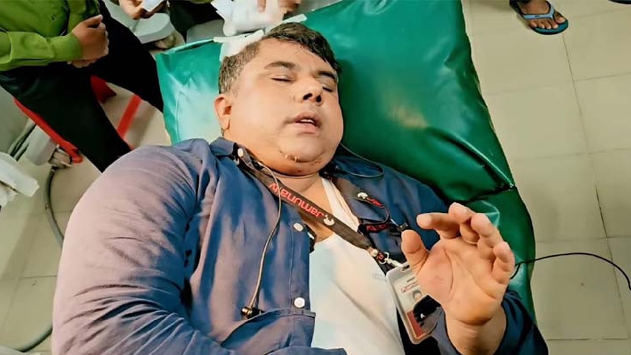 সাংবাদিকের ওপর হামলা, প্রতিবাদ দর্শনা প্রেসক্লাবের