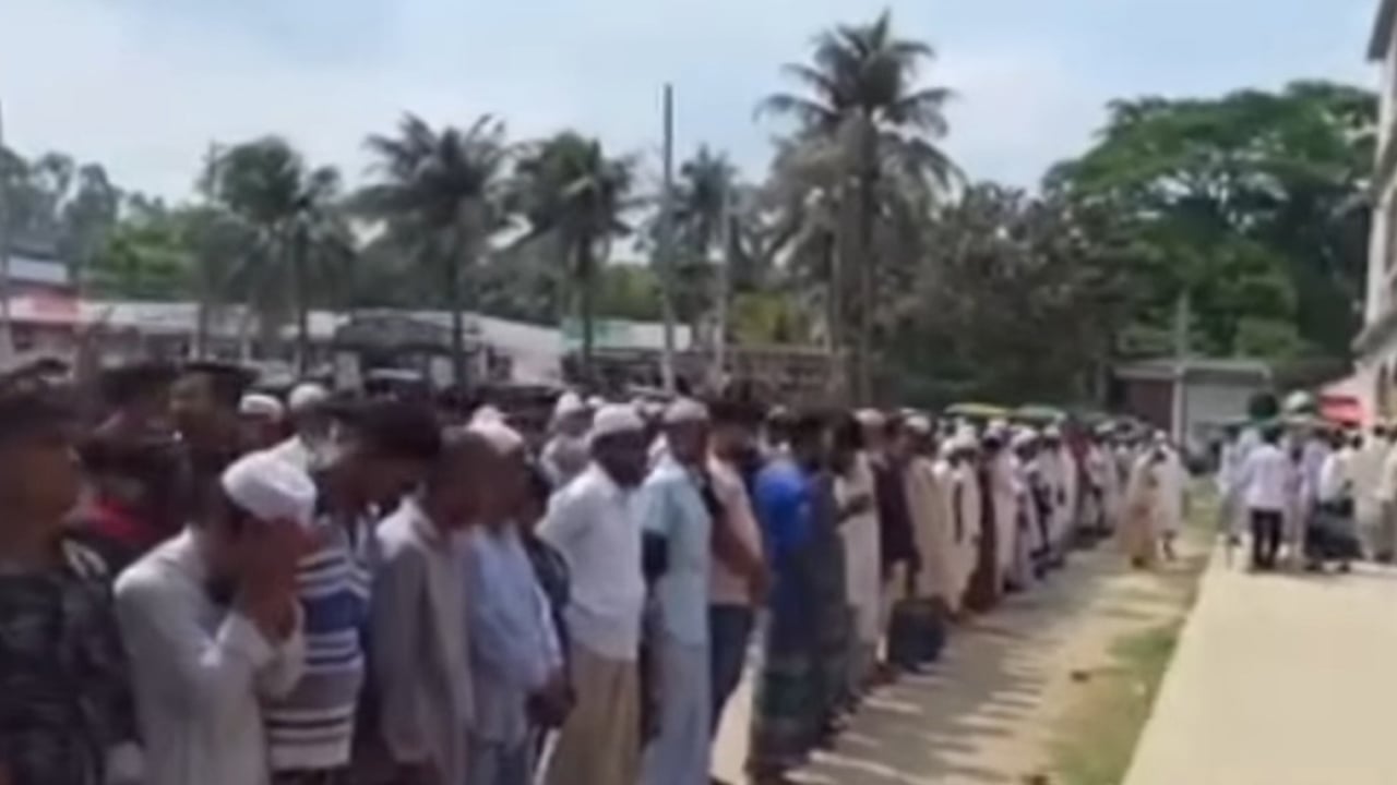 ড্রোন হামলায় নিহত জাহেদ, দেড় মাস পর সন্দ্বীপে—অশ্রুসিক্ত বিদায়