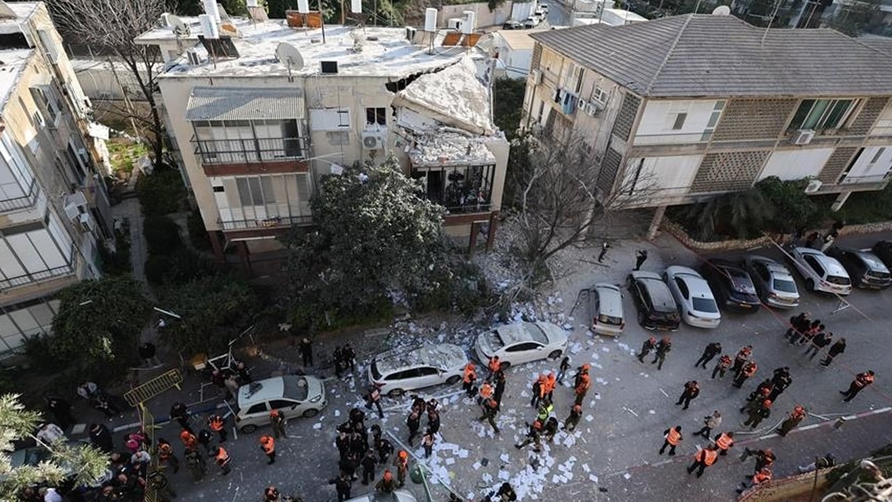 রকেট হামলায় ইসরাইলে নিহত ১, আহত ২৫