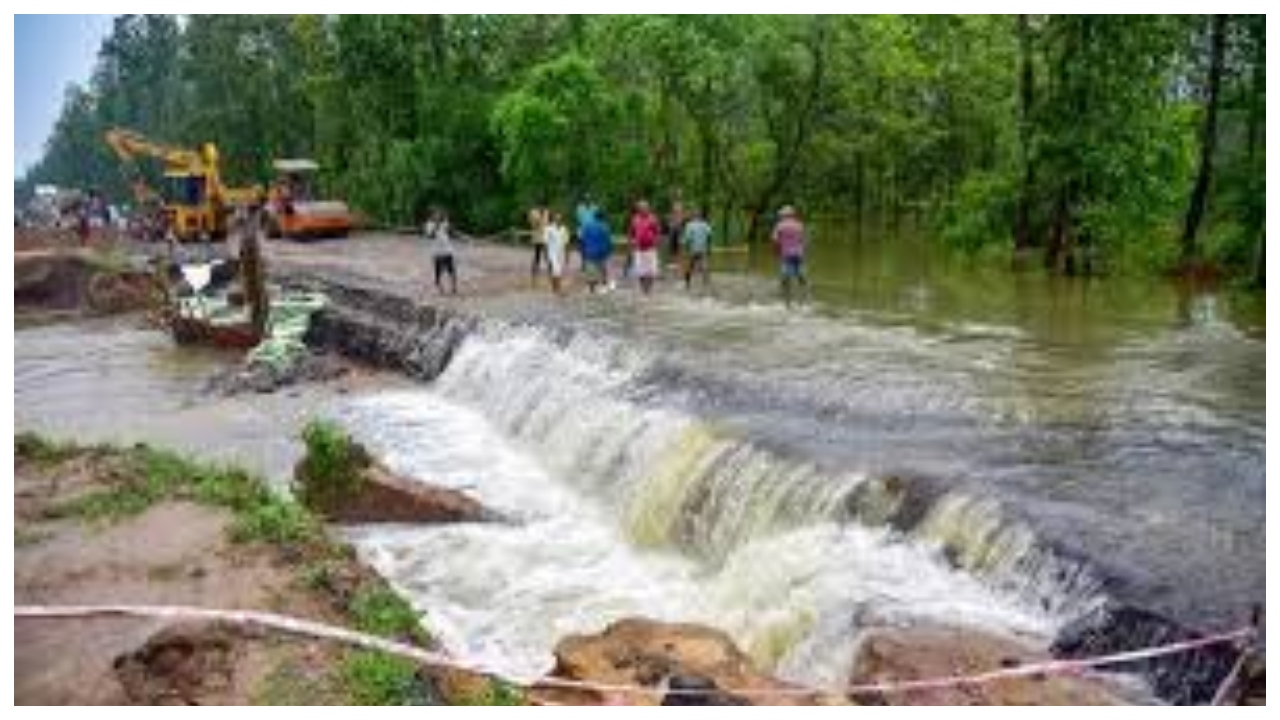 কাশ্মীরে ভয়াবহ বন্যায় ৩৪ জনের মৃত্যু