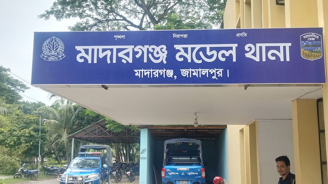অটোরিকশা চাপায় ৪ বছরের শিশুর মর্মান্তিক মৃত্যু