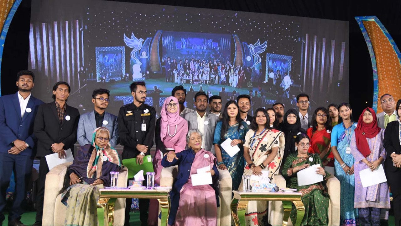 ২৪ ঘণ্টার মধ্যে সেবা দেবে কুইক রেসপন্স টিম: শারমীন মুরশিদ