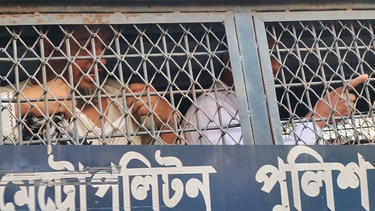 সচিবালয় ভাতার দাবিতে আন্দোলন, আটক ৪