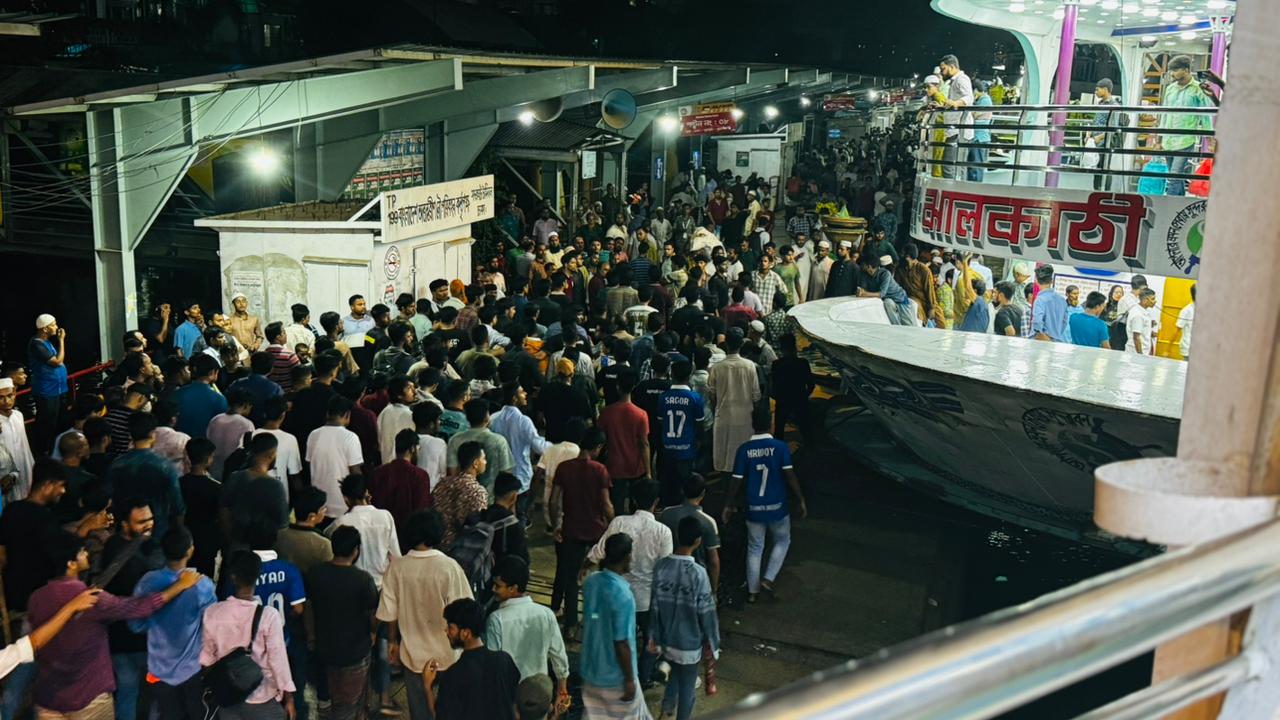 সদরঘাটে জবি শিক্ষার্থীদের মারধর বিএনপি নেতাকর্মীদের, আহত ৯