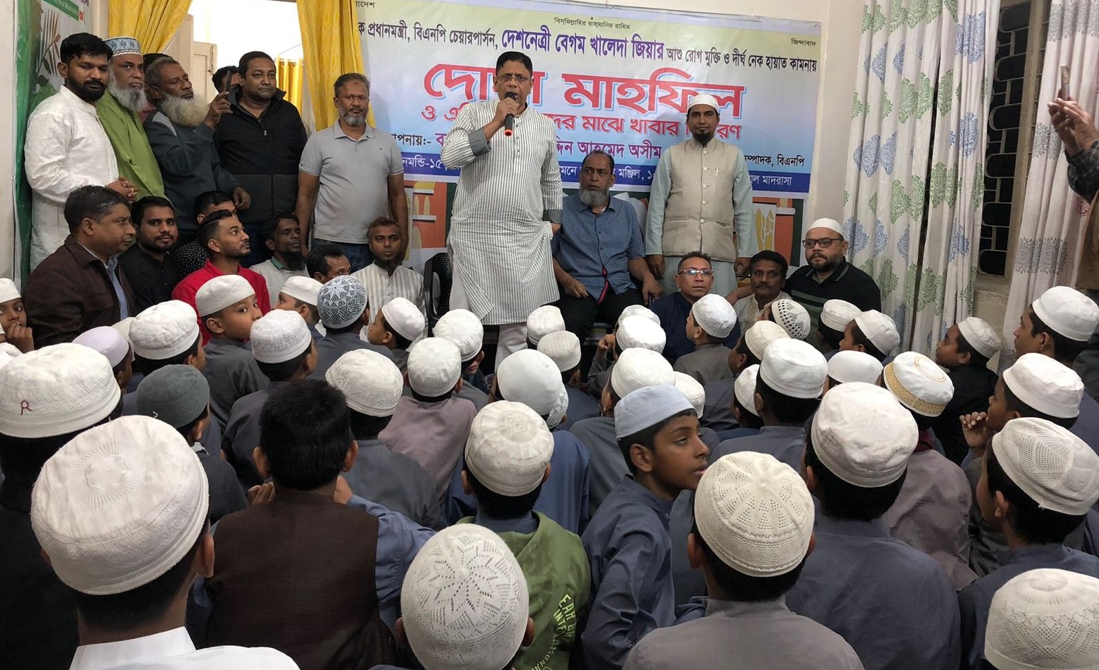 খালেদা জিয়ার শারীরিক অবস্থার উন্নতি, তবে এখনো শঙ্কামুক্ত নন: ব্যারিস্টার অসীম