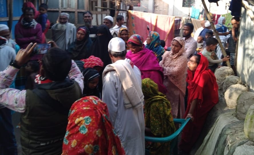 দুই লঞ্চের ধাক্কায় নিহত ৩ জনের বাড়ি লালমোহনে