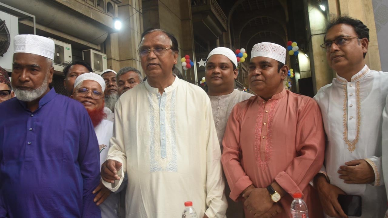 বীর মুক্তিযোদ্ধাদের সম্মান ও অধিকার সবার আগে: ডিএসসিসি প্রশাসক