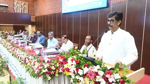 দেশি মাছের উৎপাদন বাড়াতে অভয়াশ্রম গড়ছে সরকার: প্রাণিসম্পদমন্ত্রী