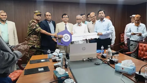 বিদেশে কর্মসংস্থানের জন্য চালকদের দক্ষ করে তুলতে হবে: প্রবাসীকল্যাণমন্ত্রী