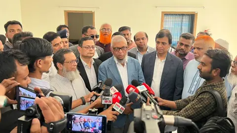 সৌদিতে হামলায় ক্ষতিগ্রস্ত প্রবাসীদের সার্বক্ষণিক খোঁজ রাখা হচ্ছে: প্রবাসী কল্যাণমন্ত্রী