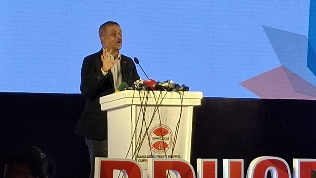 অপ্রয়োজনীয় পরীক্ষা-নিরীক্ষা চিকিৎসায় বিশ্বাসযোগ্যতা হারাচ্ছে