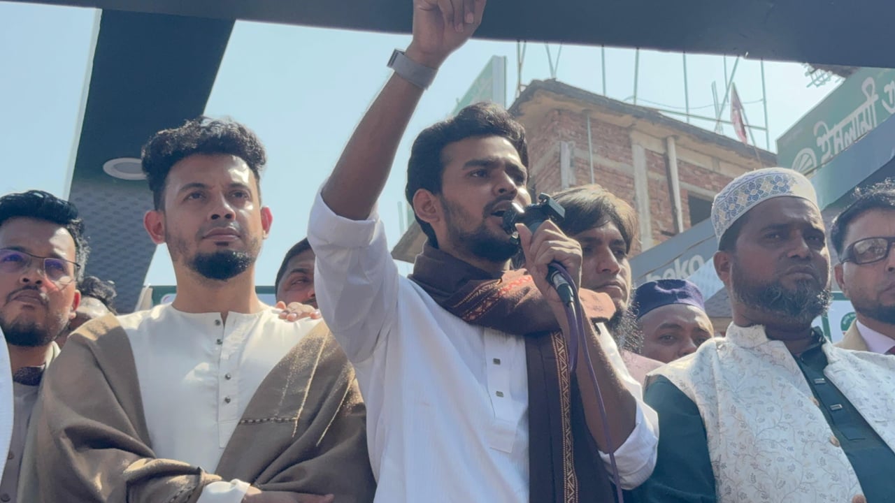 কেন্দ্র দখল প্রতিহত করতে হবে: আসিফ মাহমুদ