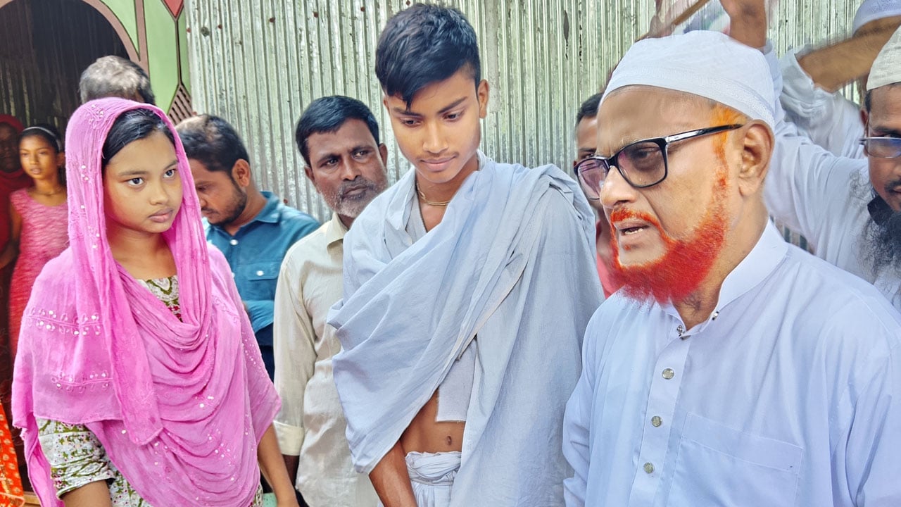 রুপলালের বাড়িতে এটিএম আজহারুল ইসলাম