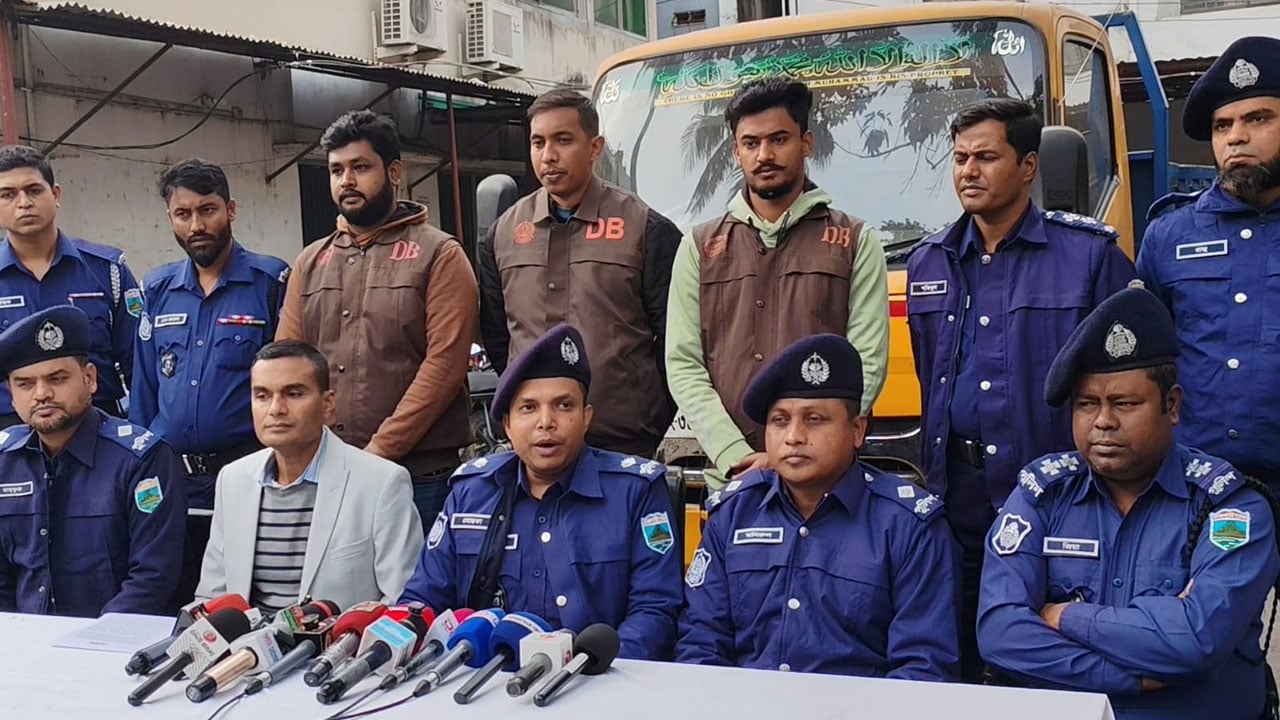 বগুড়ায় ডাকাত চক্রের দুই সদস্য গ্রেপ্তার