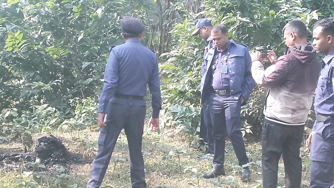 বাহুবলে নারীকে পুড়িয়ে হত্যা, দুই বছরেও শনাক্ত হয়নি পরিচয়