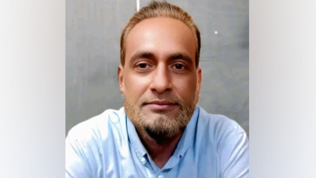 নিষিদ্ধ ছাত্রলীগ নেতার তদবিরে বিএনপি নেতাকে অব্যাহতি