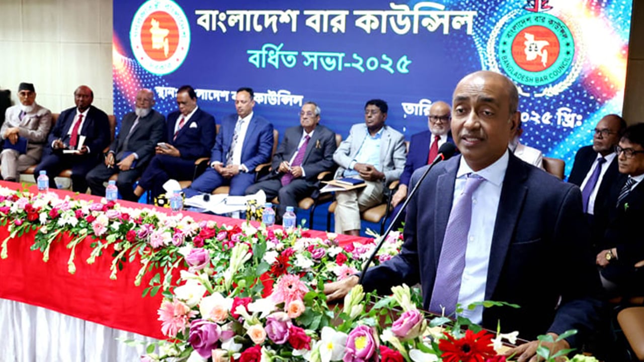 ফ্যাসিবাদ বিতাড়নের যুদ্ধে আইনজীবীদের ভূমিকা অনবদ্য : অ্যাটর্নি জেনারেল