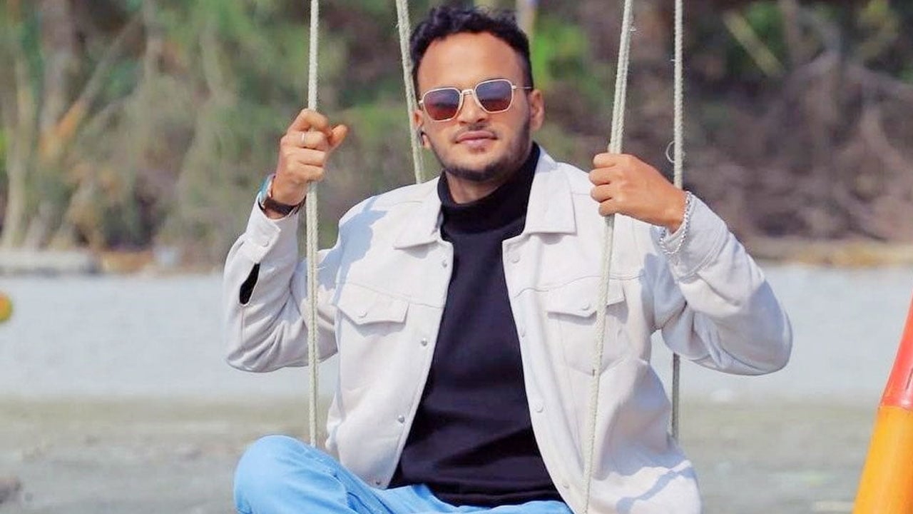 মায়ের সামনে আ.লীগ নেতার ছেলের হাতে ছাত্রদল নেতা খুন