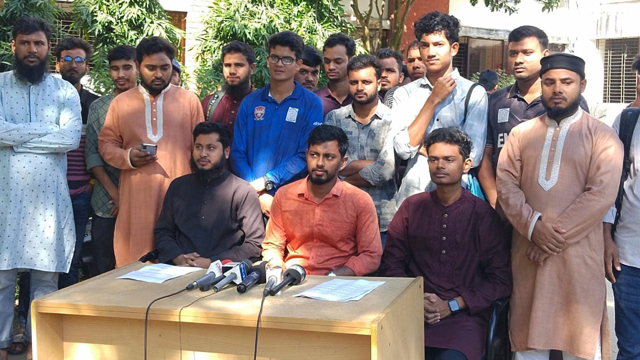 ডিসেম্বরের প্রথম সপ্তাহে ব্রাকসু নির্বাচনের দাবিতে সংবাদ সম্মেলন