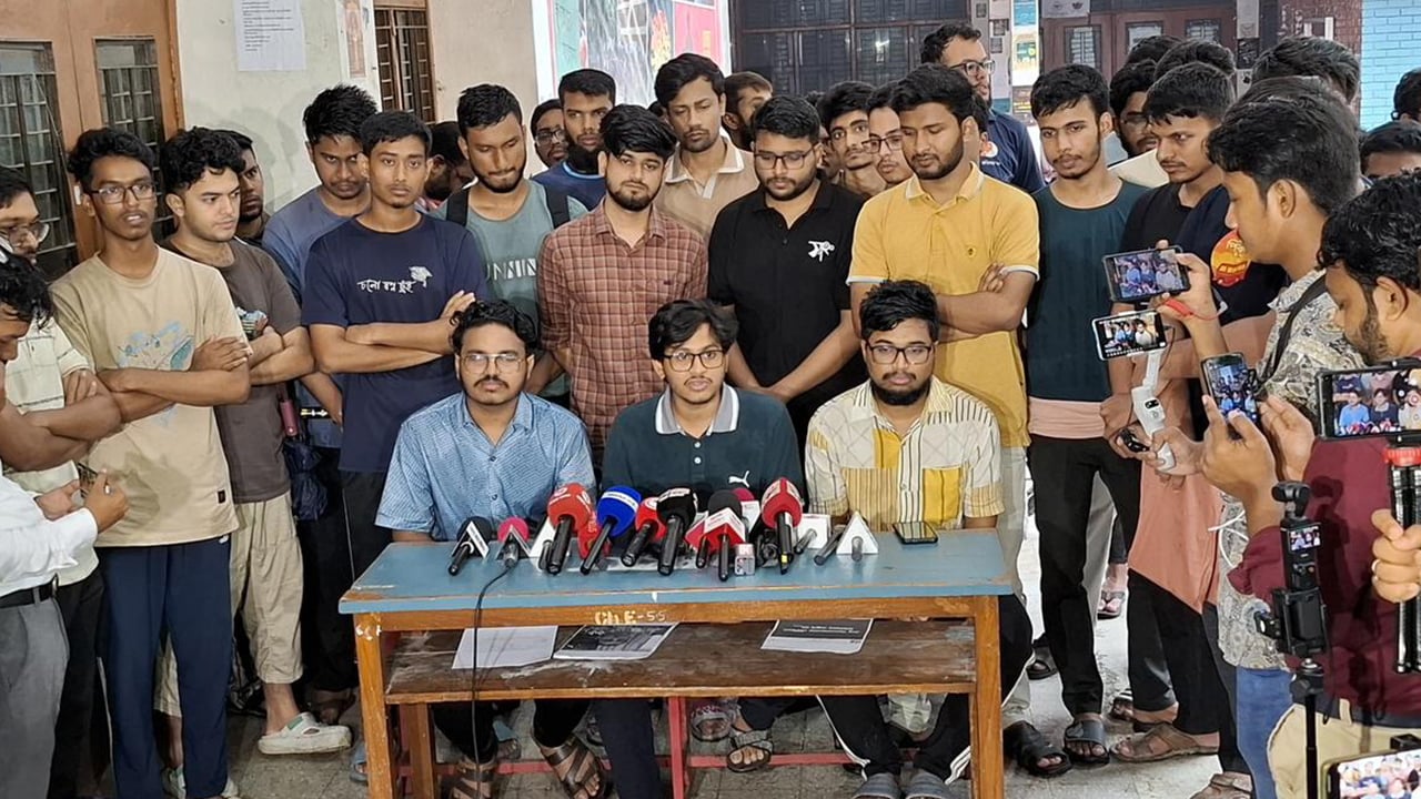 ডিপ্লোমাধারীদের সহিংস আন্দোলনের বিপক্ষে বুয়েট শিক্ষার্থীদের বিবৃতি