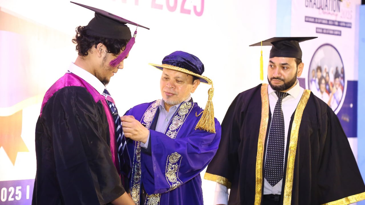 ‘ড্যাফোডিল ইন্টারন্যাশনাল স্কুলে ‘গ্রাজুয়েশন সেরিমনি ২০২৫’ অনুষ্ঠিত