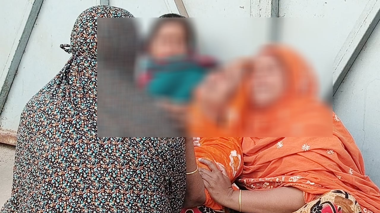 চাঁপাইনবাবগঞ্জে তুচ্ছ ঘটনায় রিকশা চালককে পিটিয়ে হত্যা