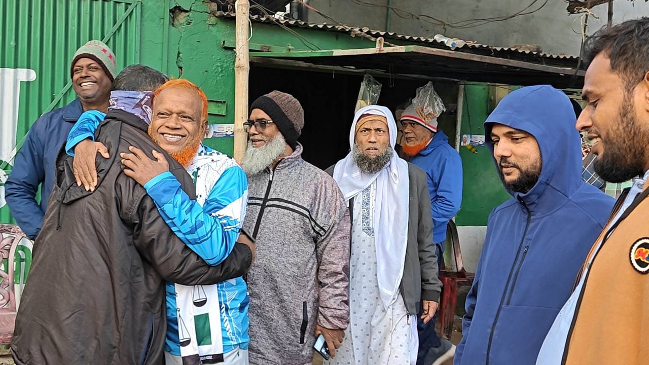 ফজর থেকে মধ্যরাত গণসংযোগে নূরুল ইসলাম বুলবুল