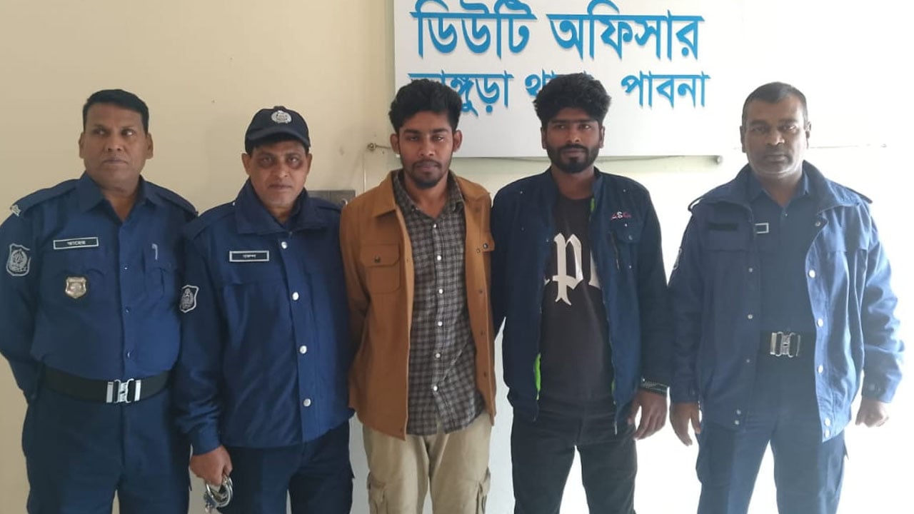 বিস্ফোরক মামলায় নিষিদ্ধ ছাত্রলীগের দুই কর্মী গ্রেপ্তার