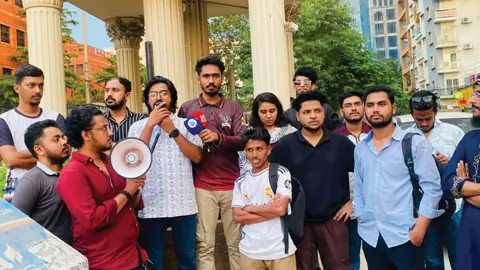 দেশে আইনশৃঙ্খলার অবনতির প্রতিবাদে ছাত্রশক্তির বিক্ষোভ