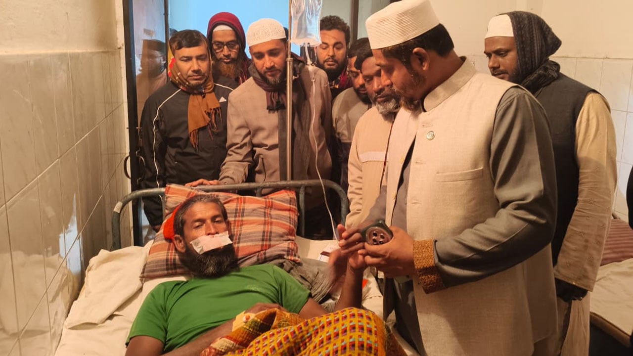 দাঁড়িপাল্লা টাঙানো নিয়ে বিএনপি-জামায়াত সংঘর্ষে আহত ১৩