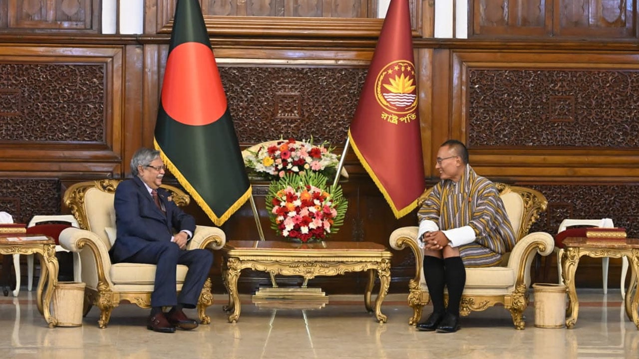 বঙ্গভবনে রাষ্ট্রপতির সঙ্গে ভুটানের প্রধানমন্ত্রীর সাক্ষাৎ