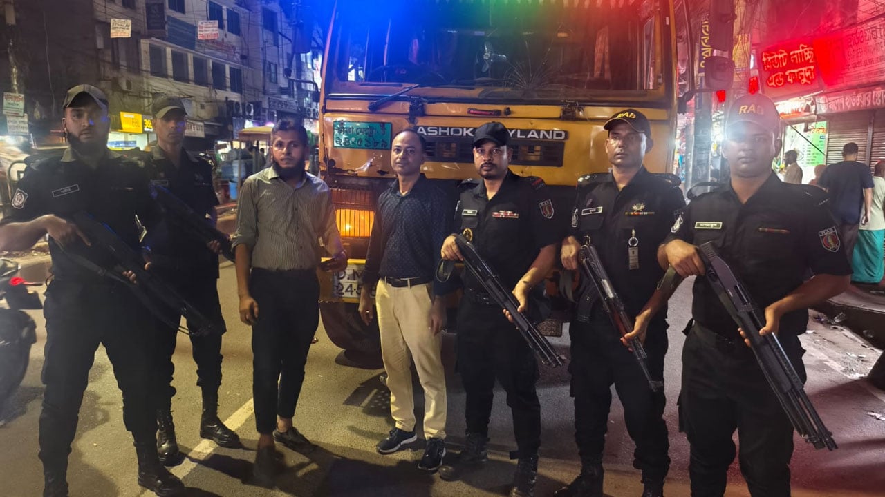 শুল্কমুক্ত সুবিধায় আমদানি করা ৮১ টন কাগজ জব্দ