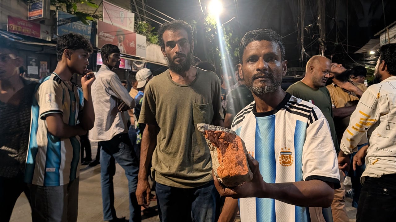আর্জেন্টিনার বিজয় মিছিলে ব্রাজিল সমর্থকদের ইট নিক্ষেপ, আহত ১