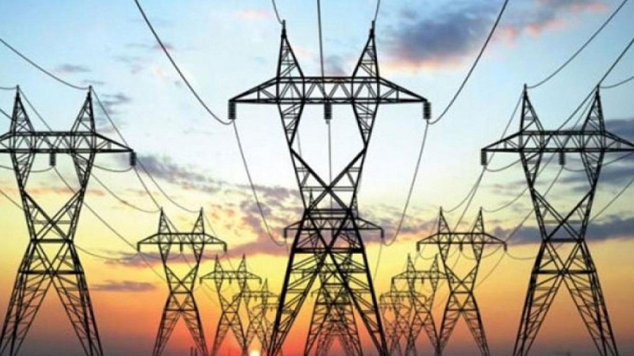 চট্টগ্রামে শুক্রবার রাত থেকে বিদ্যুৎ নেই, অফিস-আদালতে সেবা ব্যাহত