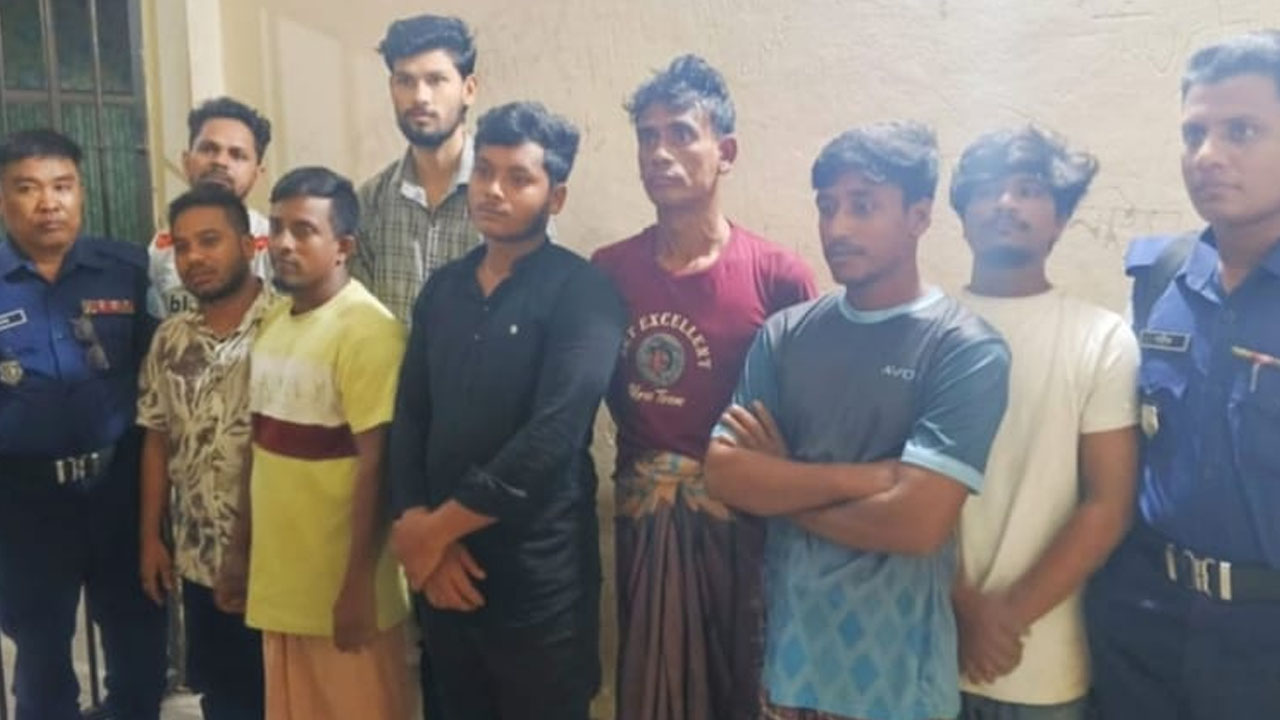 চবির মামলার পর গ্রেপ্তার ৮ আসামি