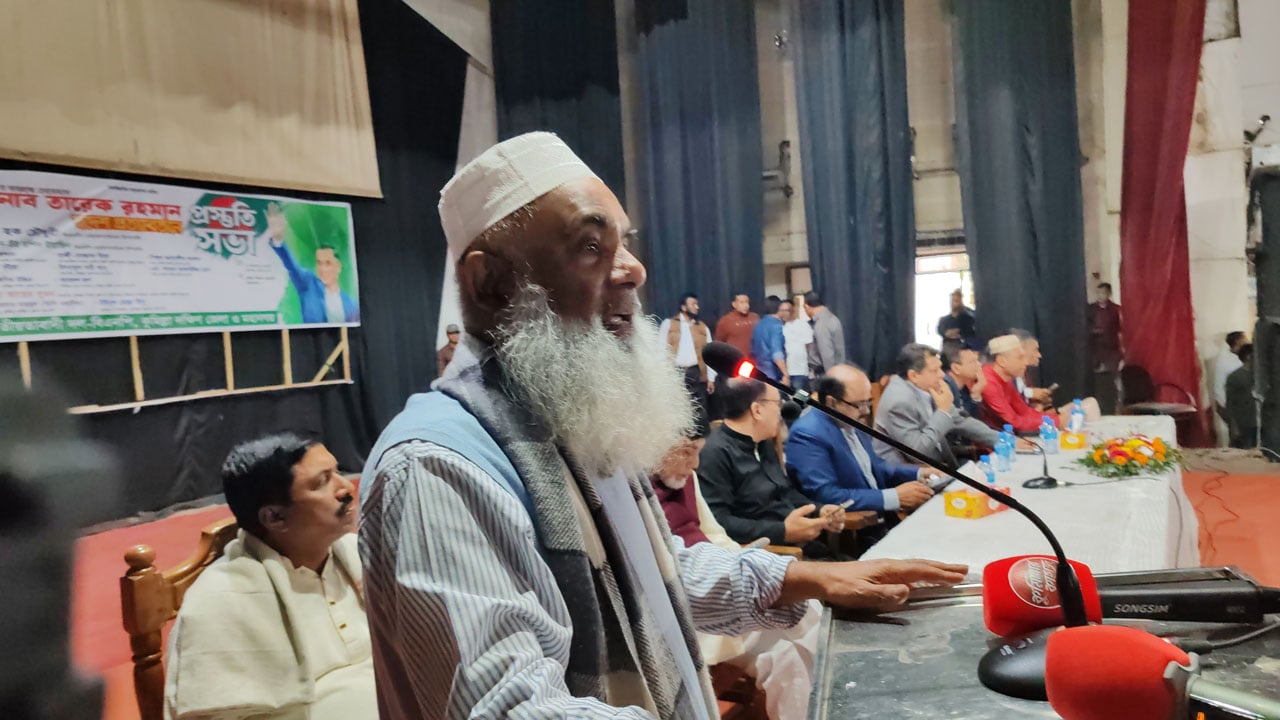 বিএনপি প্রার্থীর বক্তব্য দেয়ার সময় ‘ভুয়া ভুয়া’ স্লোগান