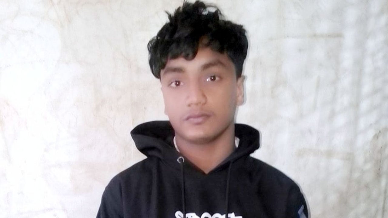 থানায় গরু নিয়ে প্রবেশে নিষেধ করায় পুলিশের ওপর হামলা, যুবক আটক