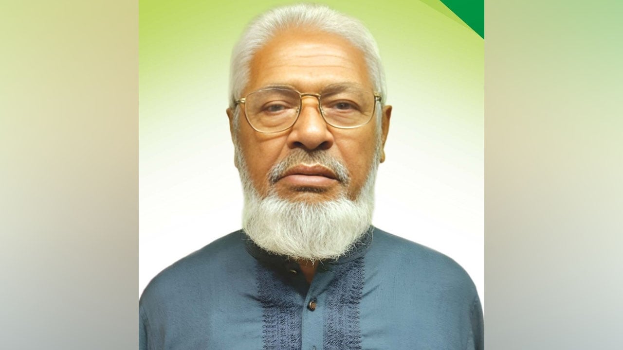 ছেলে ধানের শীষে ভোট চাওয়ায় বিএনপি থেকে পদ হারালেন বাবা!