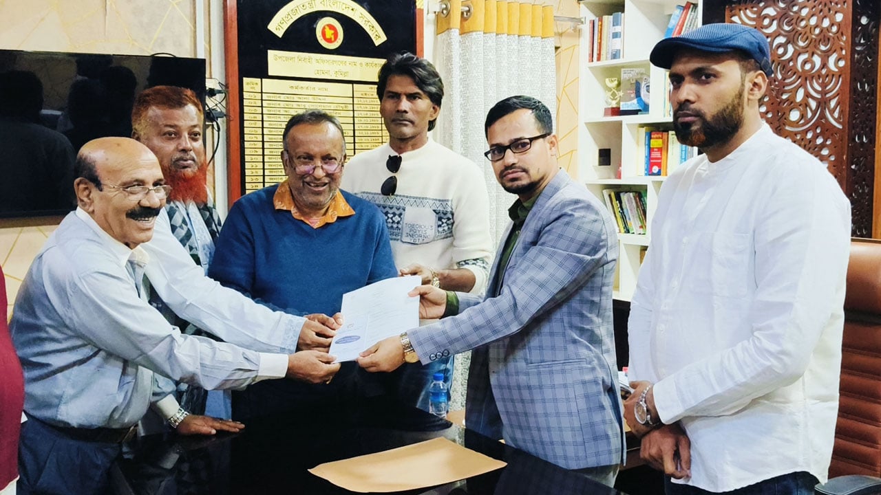 কুমিল্লা- ২ আসনে মনোনয়নপত্র সংগ্রহ করলেন খালেদার জিয়ার সাবেক এপিএস