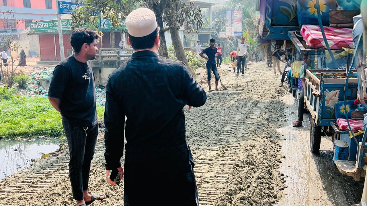 আমার দেশে অনিয়মের সংবাদ প্রকাশ, সড়ক পরিদর্শনে গেলেন এমপি জসিম